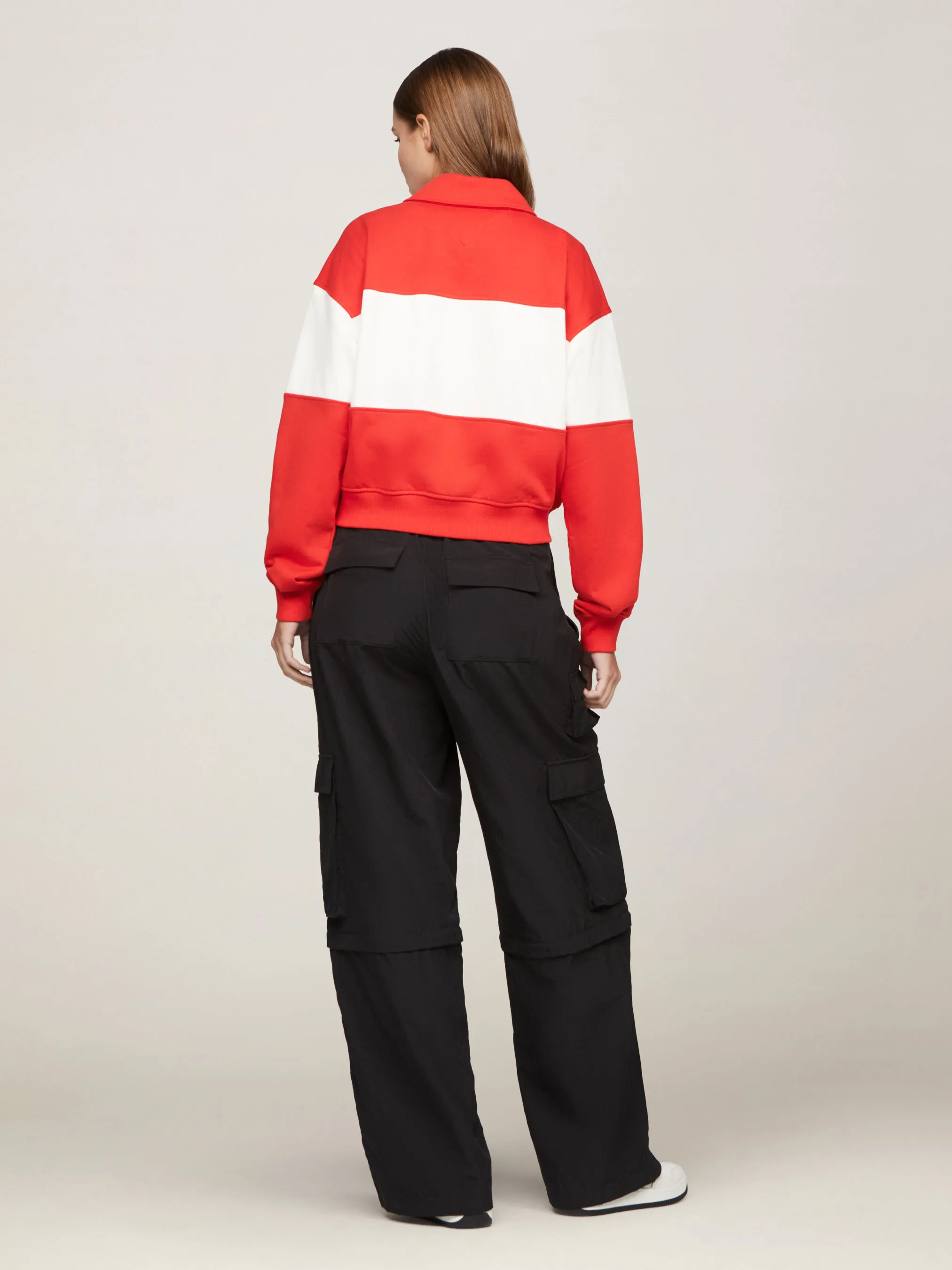 Colourblock Badge Sweatshirt | Sweatshirts & Hoodies | Tommy Jeans