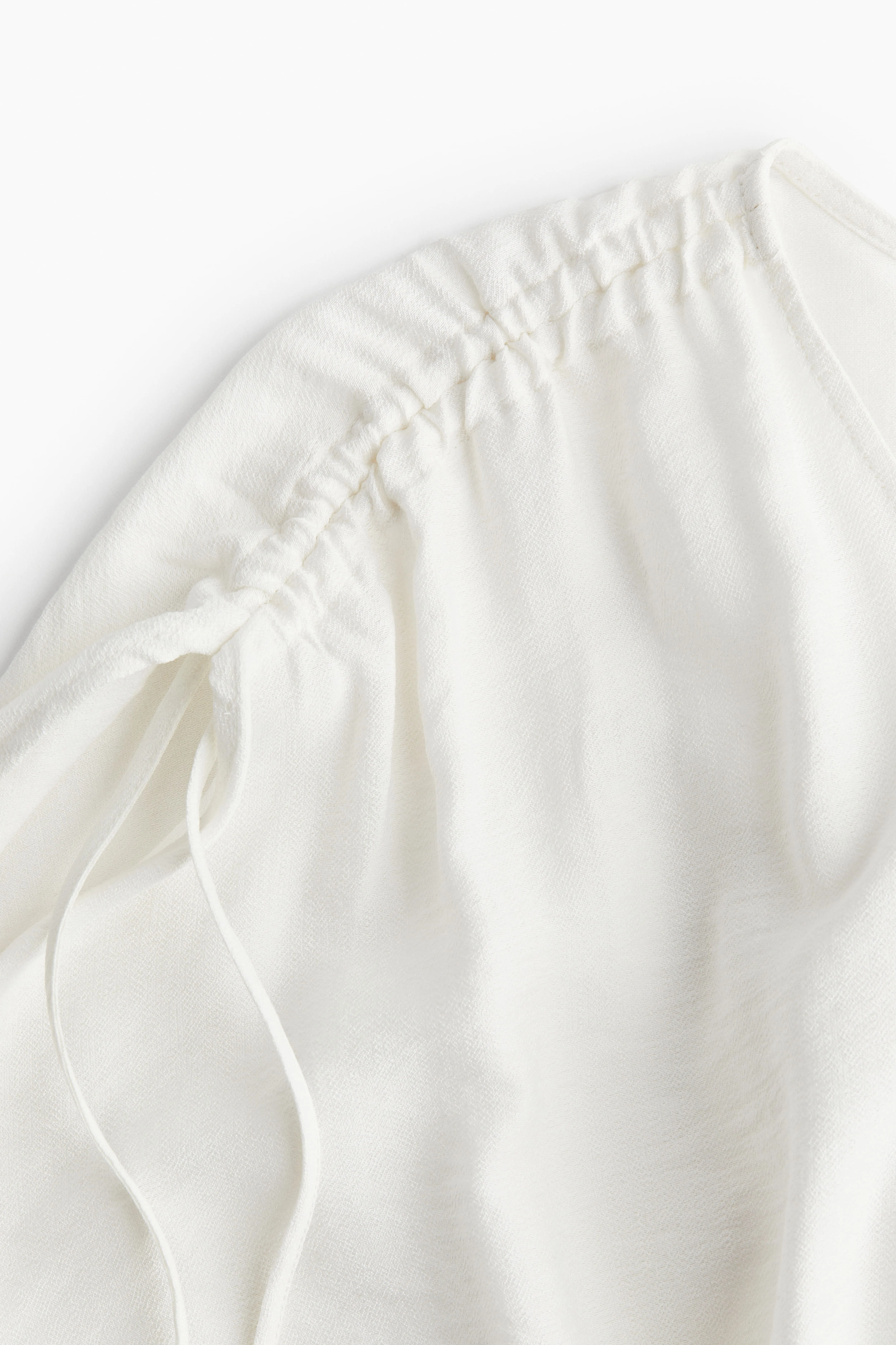 Drawstring-detail blouse - V-neck - Short sleeve - White - Ladies | H&M GB