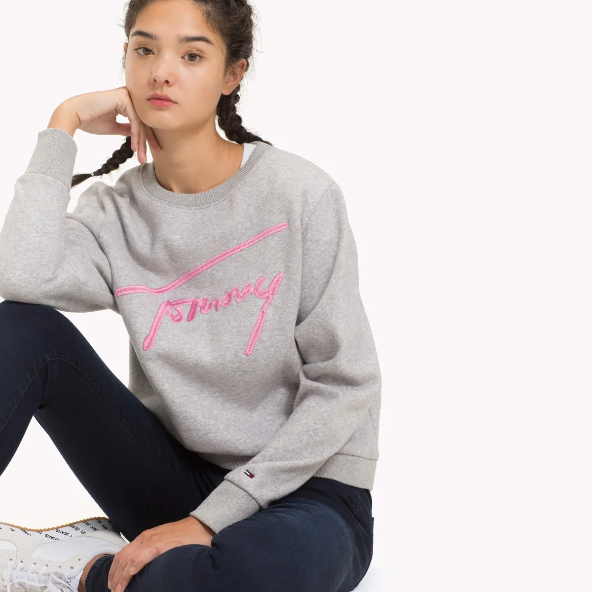 Grey Signature Logo Sweatshirt | Sweatshirts & Hoodies | Tommy Hilfiger