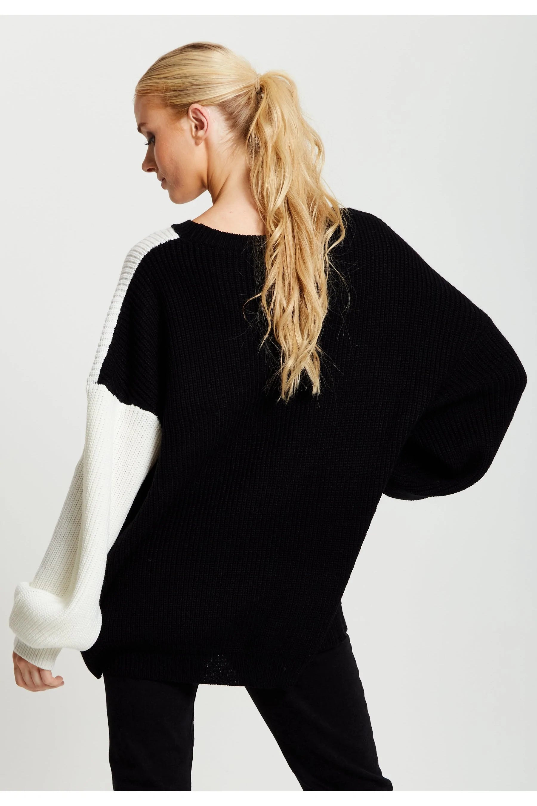 Liquorish Black And White Jumper With Tassel Detail