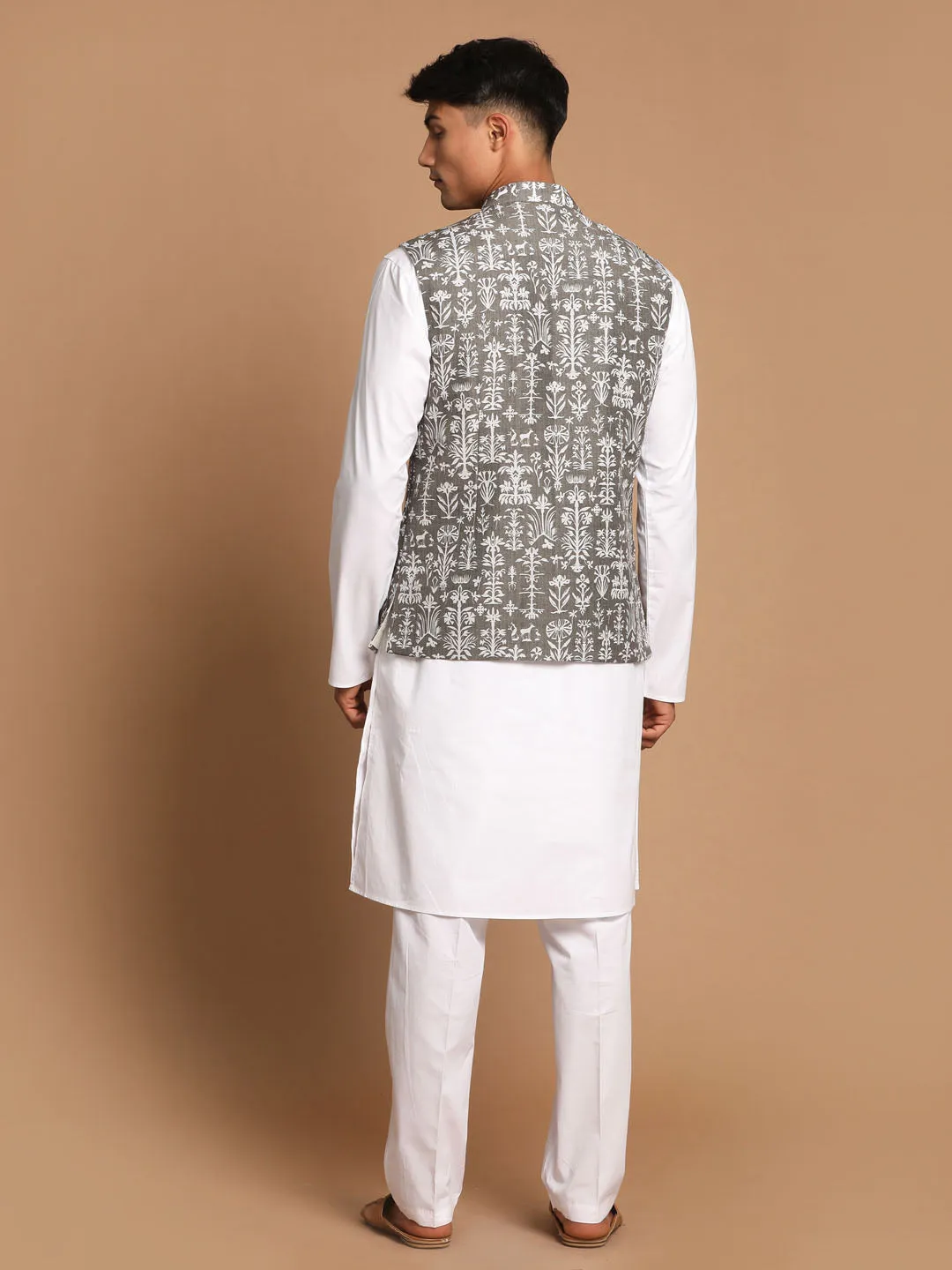 VASTRAMAY Men's Grey Printed Nehru Jacket With White Solid kurta & White Cotton Pant Set